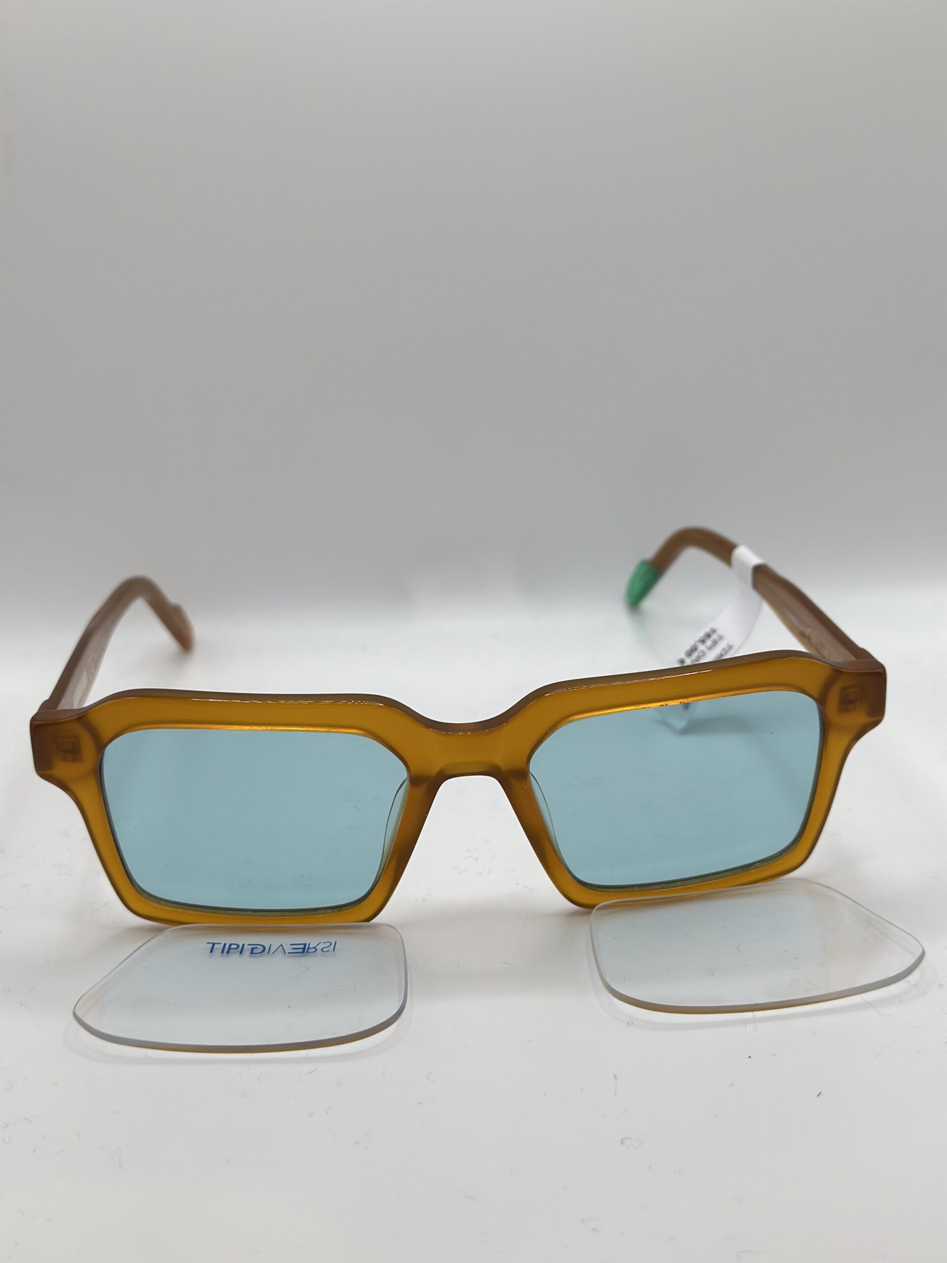 TIPI DIVERSI TD6608C04