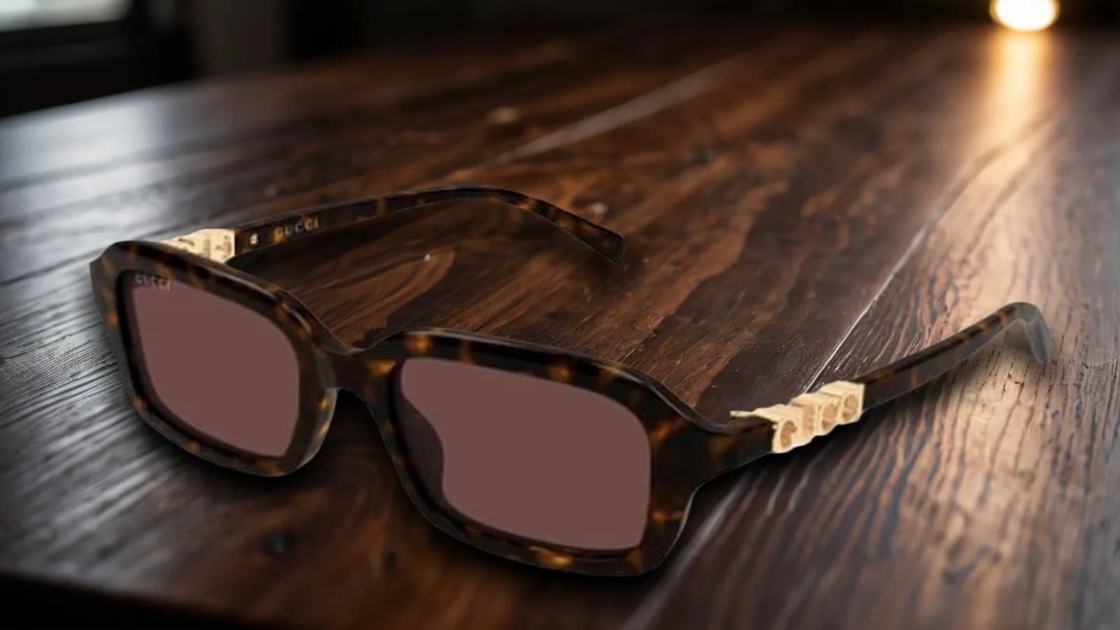 Gucci (Ταρταρούγα με Χρυσό Λογότυπο)- GG2152S 002 50 