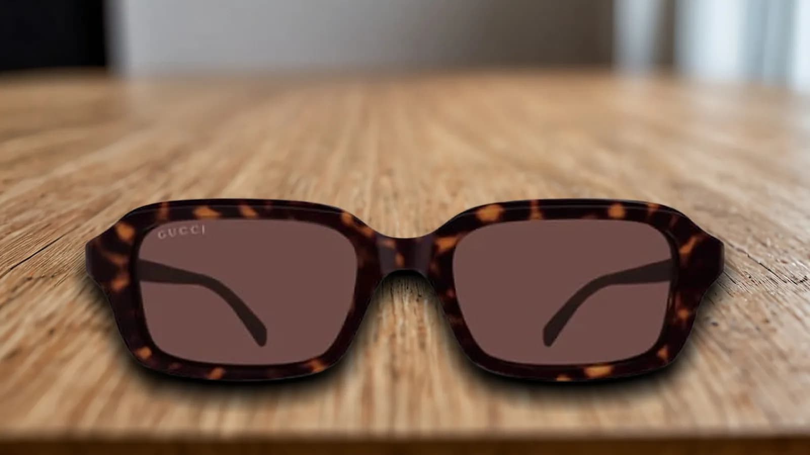 Gucci (Ταρταρούγα με Χρυσό Λογότυπο)- GG2152S 002 50 